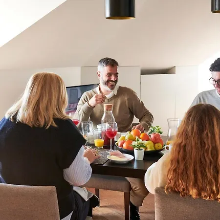 Five Stars Bica アパート *