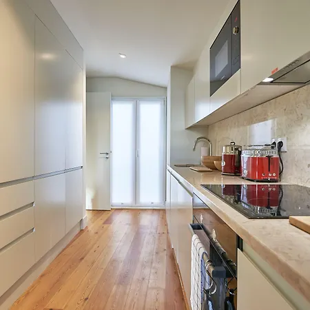 Five Stars Bica * リスボン