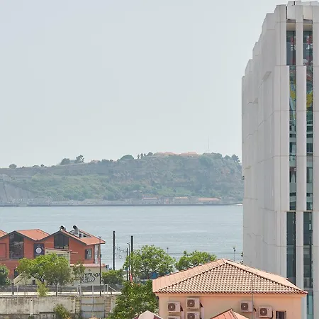 Five Stars Bica Apartament Lizbona